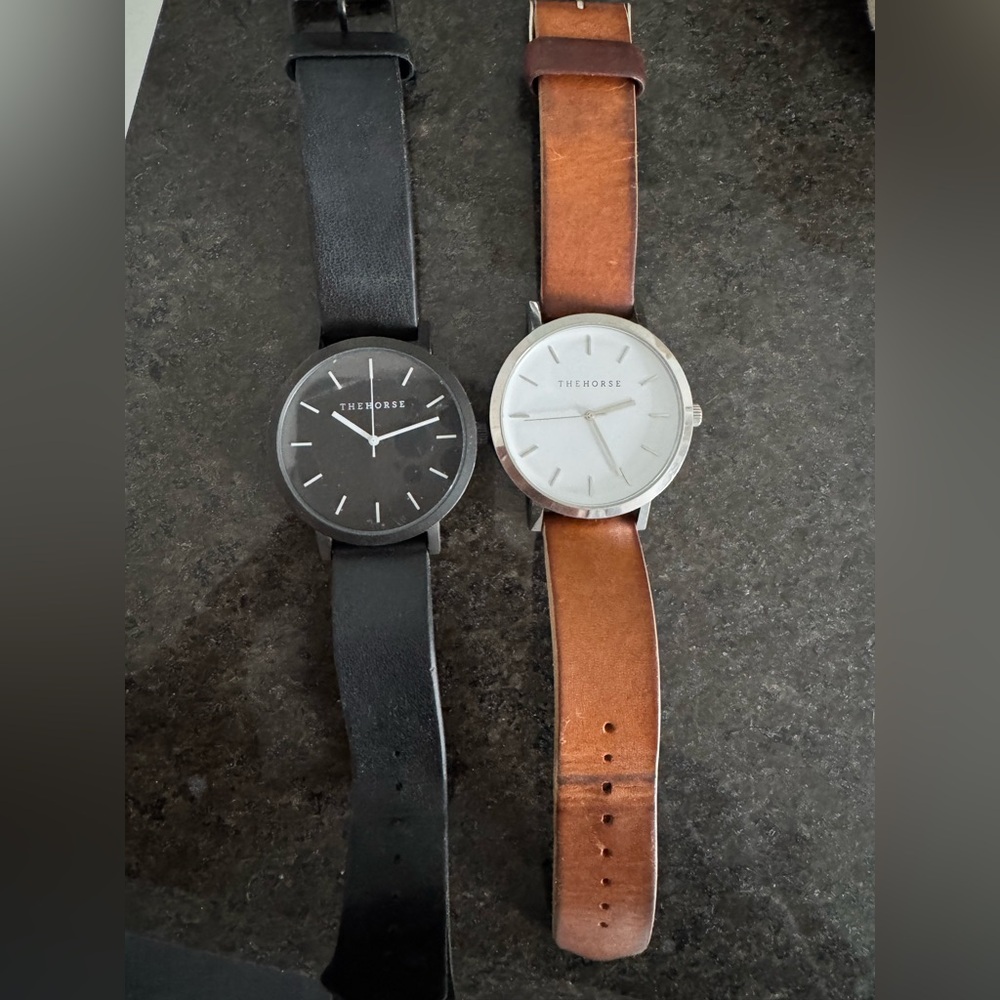 Two Horses Minimal Watches